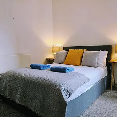 Modern Flat - Free Parking Apartment *