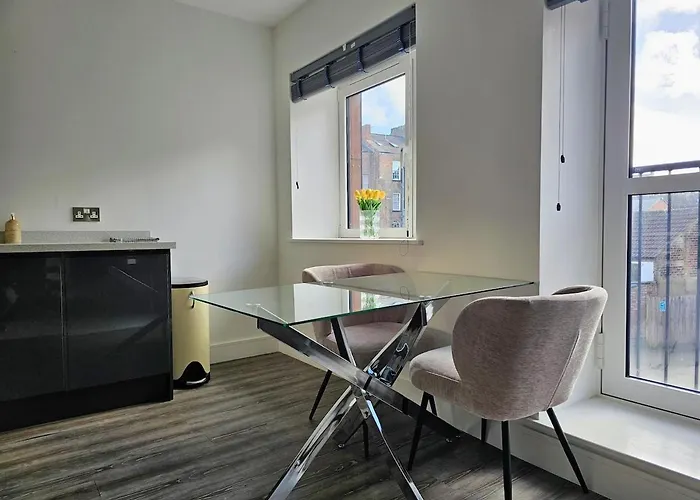 Modern Flat - Free Parking Lägenhet