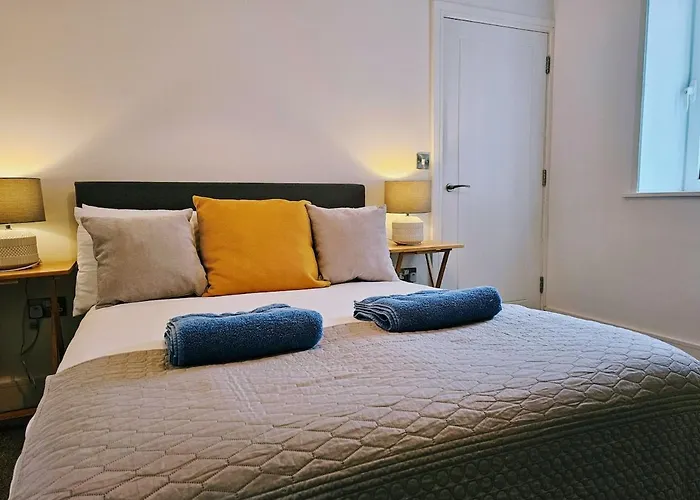 Modern Flat - Free Parking *